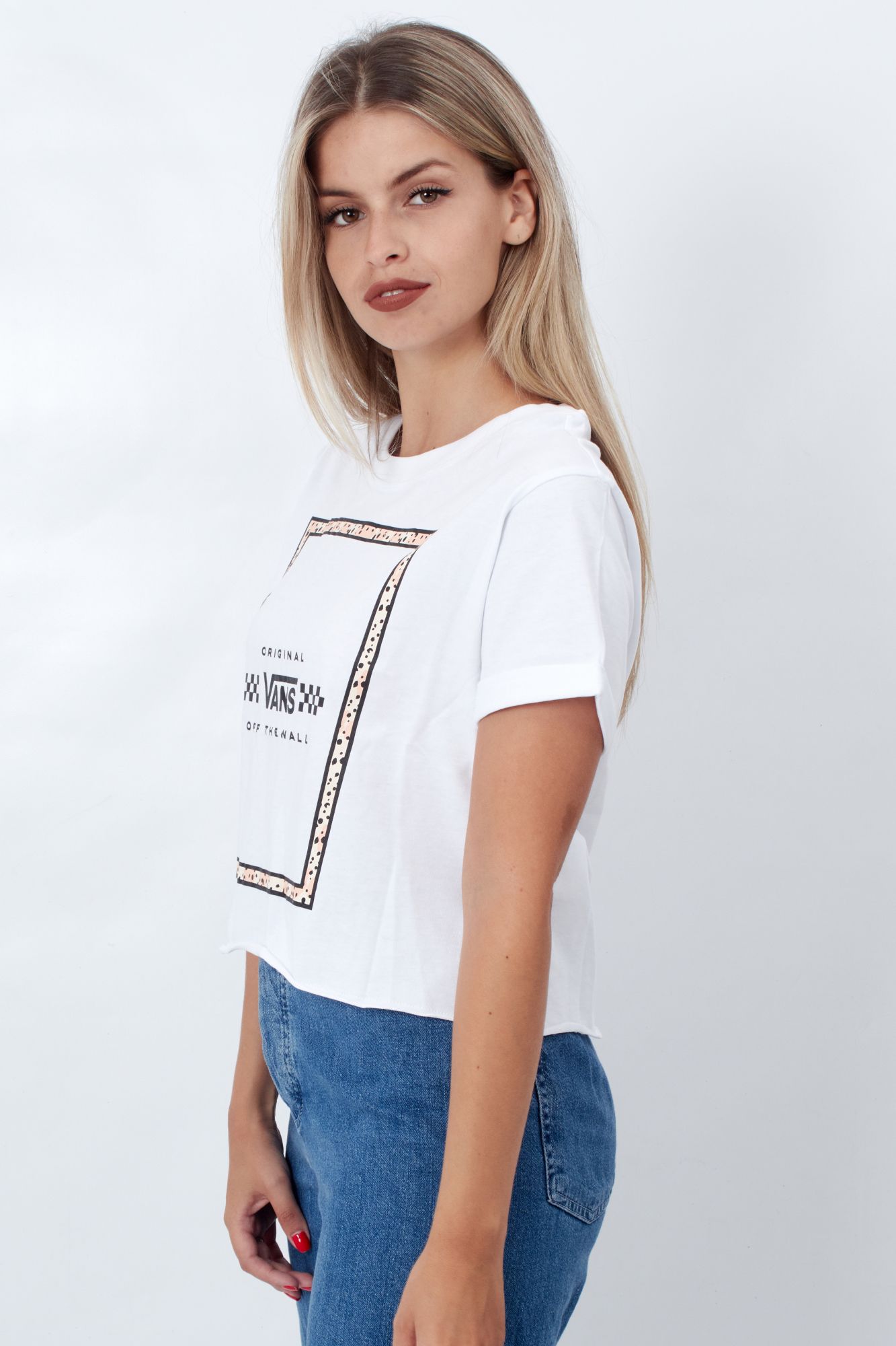 VANS LEILA TEE en color BLANCO (2)