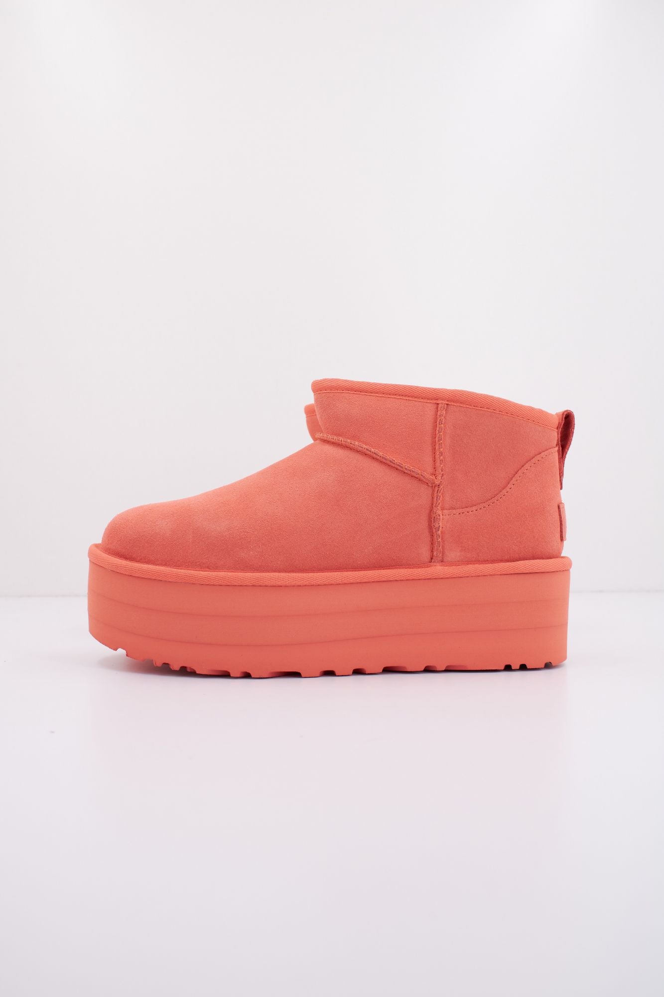 UGG W CLASSIC ULTRA MINI PLATF en color NARANJA (1)