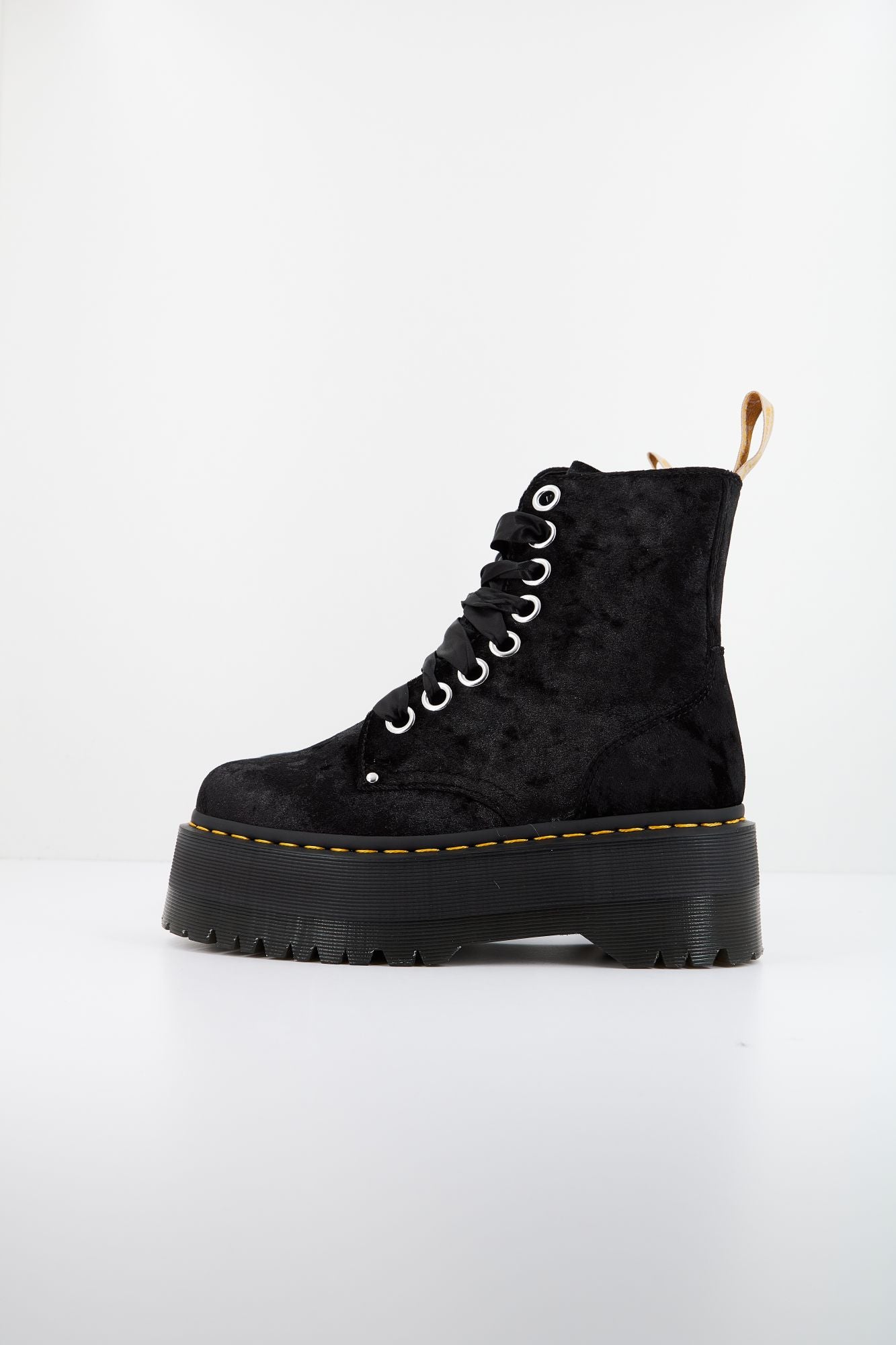 DR. MARTENS VEGAN JADON MAX en color NEGRO (1)