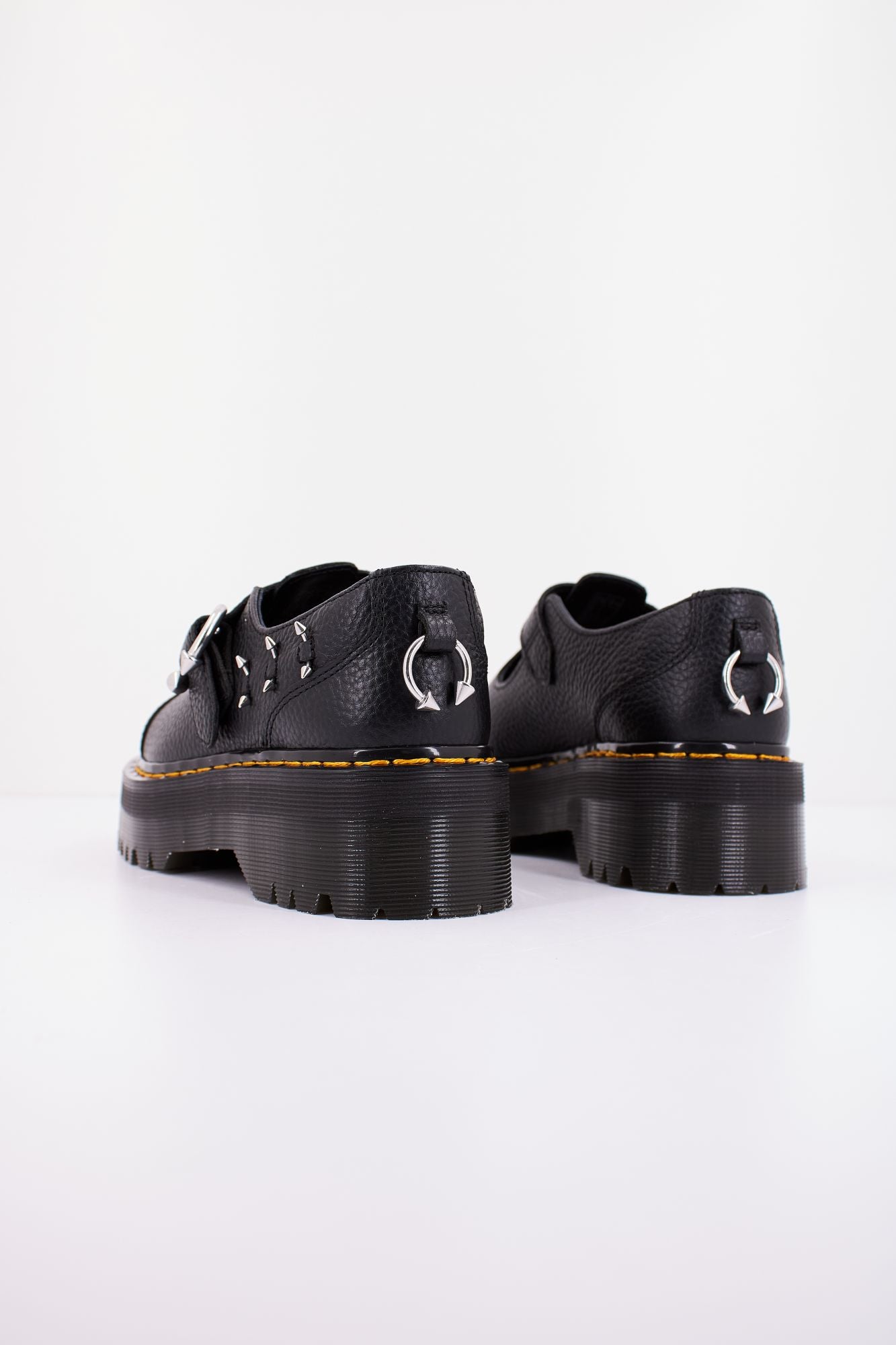 DR. MARTENS BETHAN HDW en color NEGRO (3)