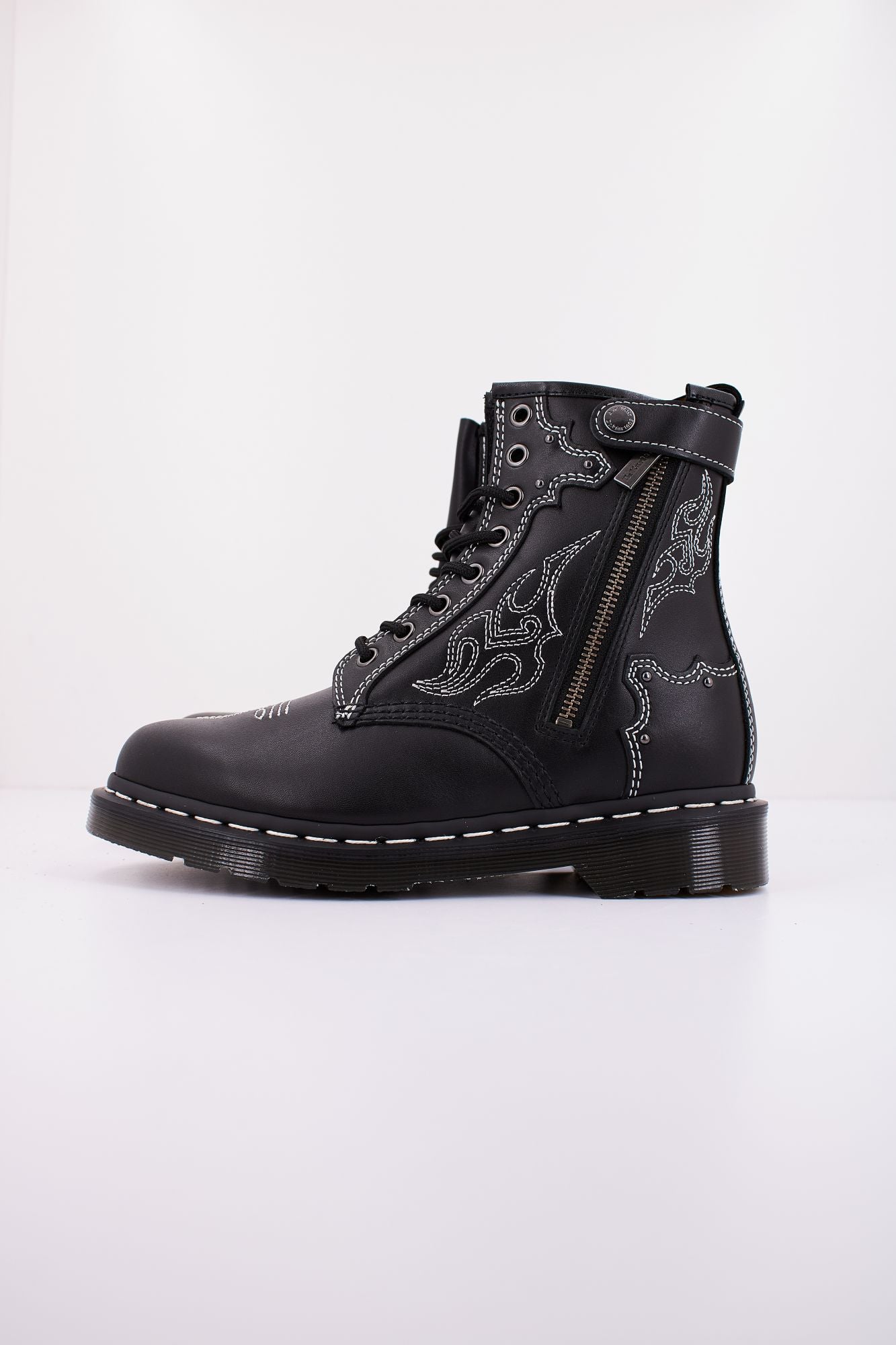 DR. MARTENS 1460 GA en color NEGRO (1)