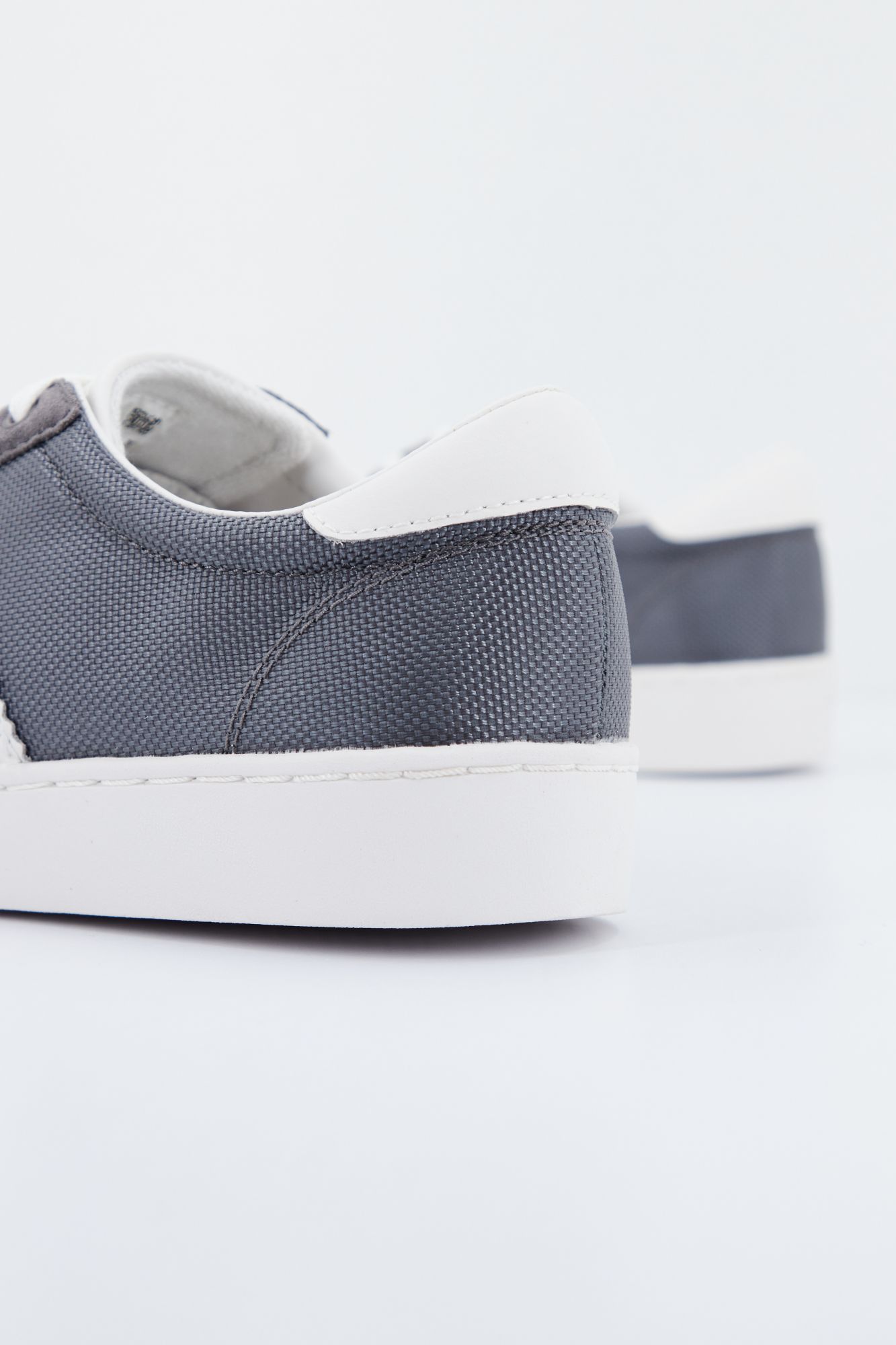 FRED PERRY SPENCER POLY en color GRIS (3)