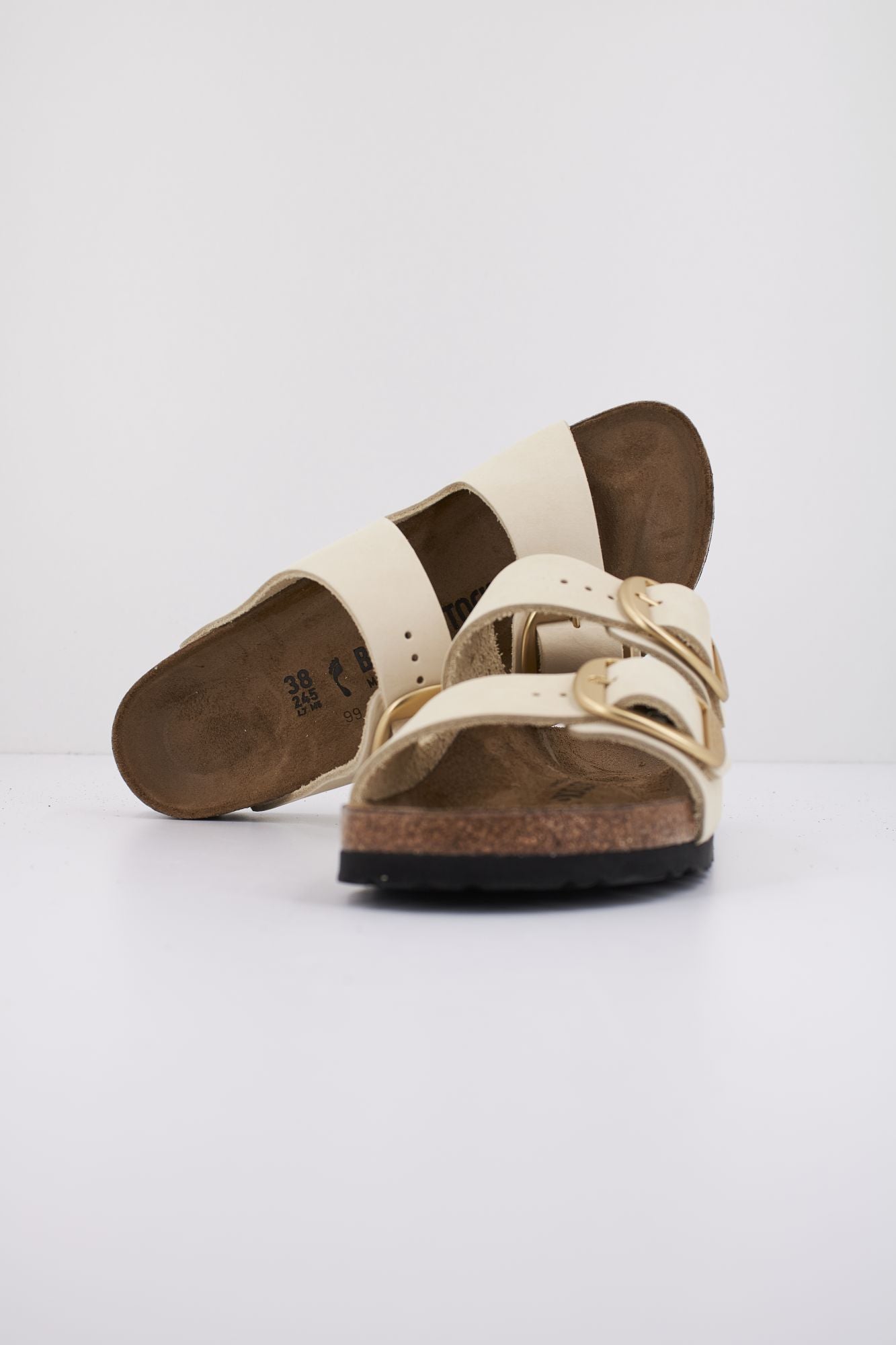 BIRKENSTOCK ARIZONA BIG BUCKLE NUBUCK en color BEIS (4)