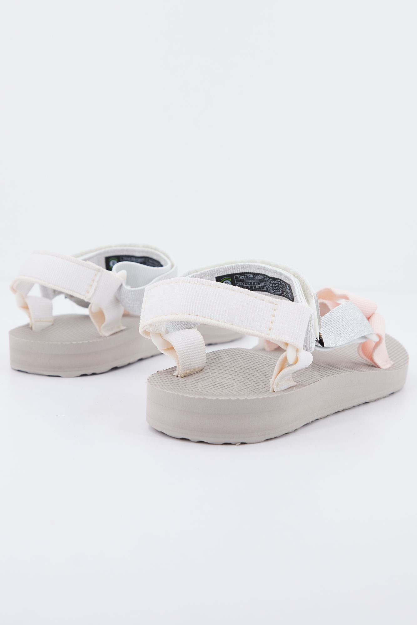 TEVA  W ORIGINAL UNIVERS en color GRIS (4)