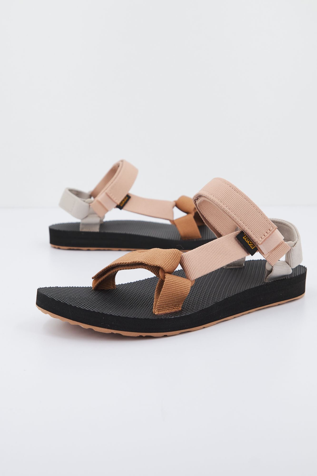 TEVA  W ORIGINAL UNIVERSAL en color MARRON (1)