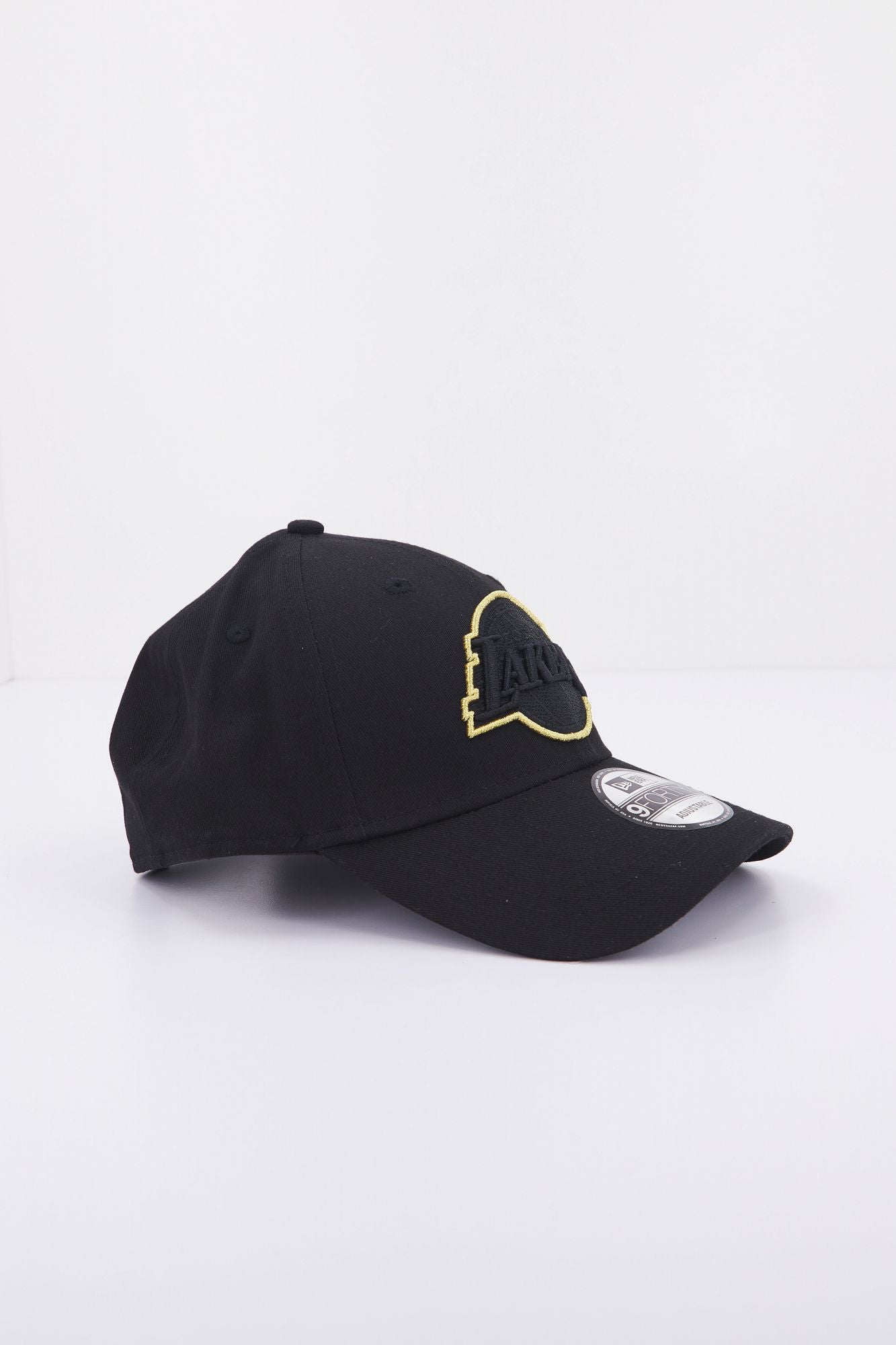 NEW ERA  METALLIC POP 9FORTY LOSLAK en color NEGRO (2)