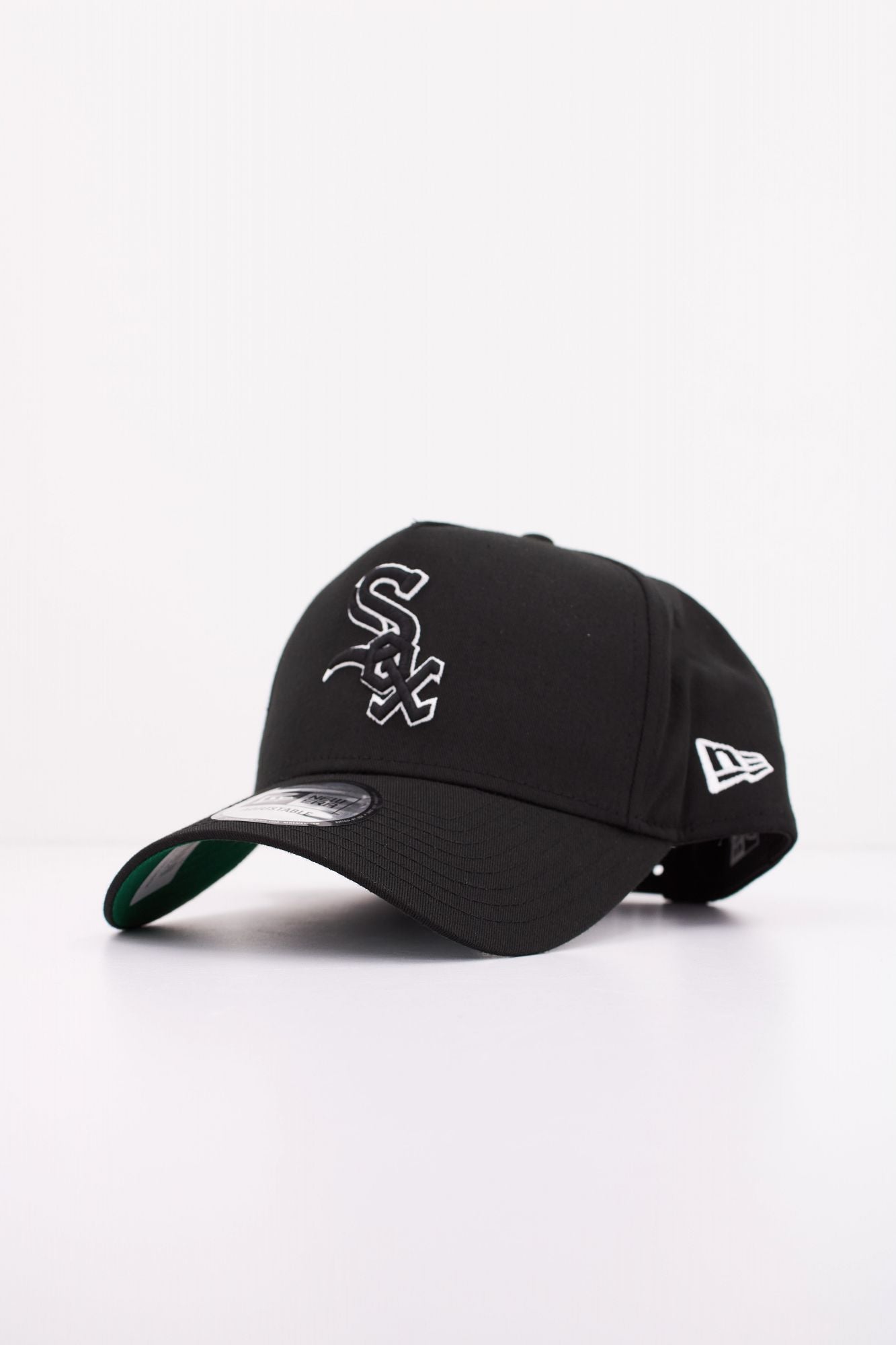 NEW ERA PATCH 9FORTY en color NEGRO (2)