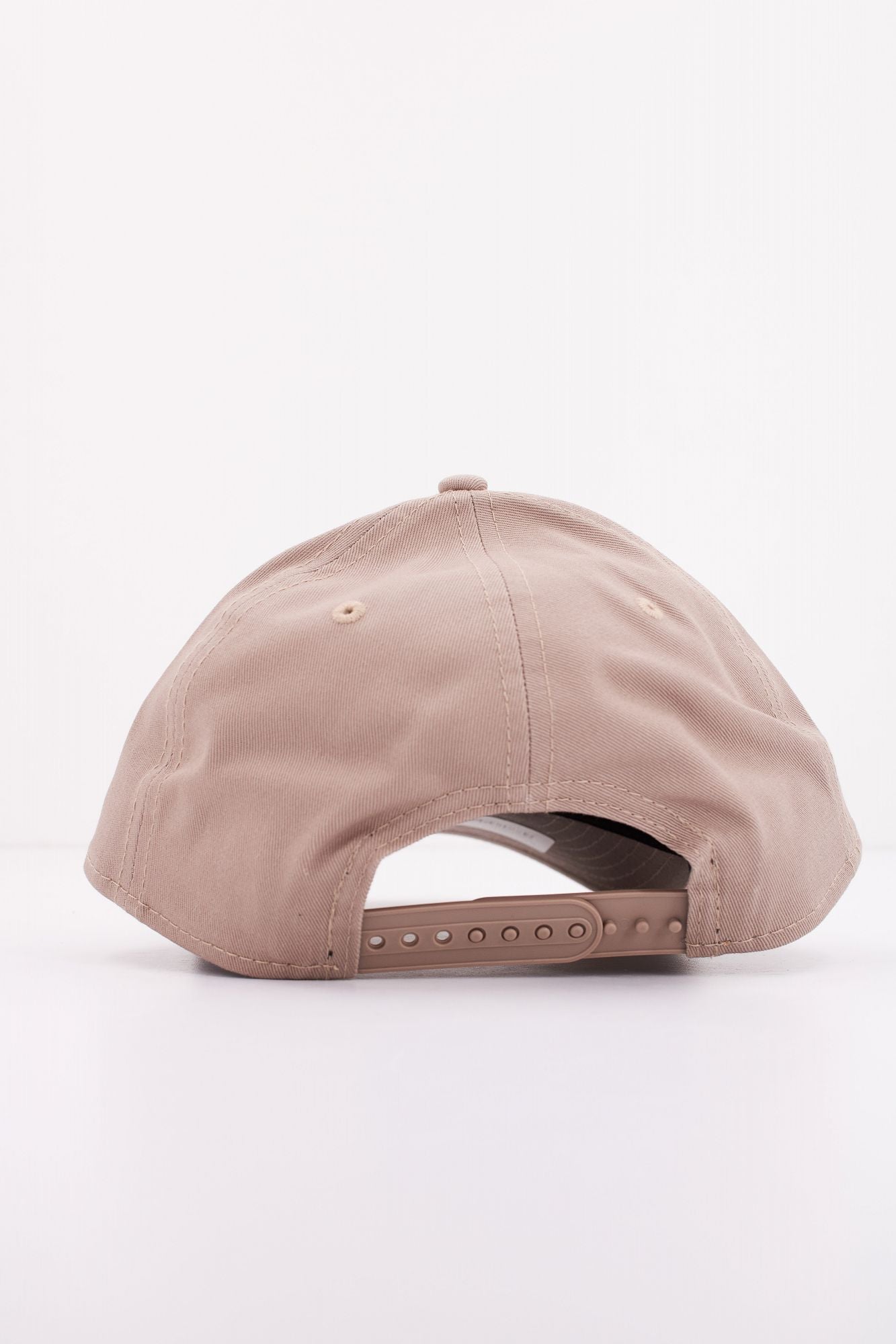 NEW ERA FLAWLESS 9FORTY NEYYAN en color MARRON (3)