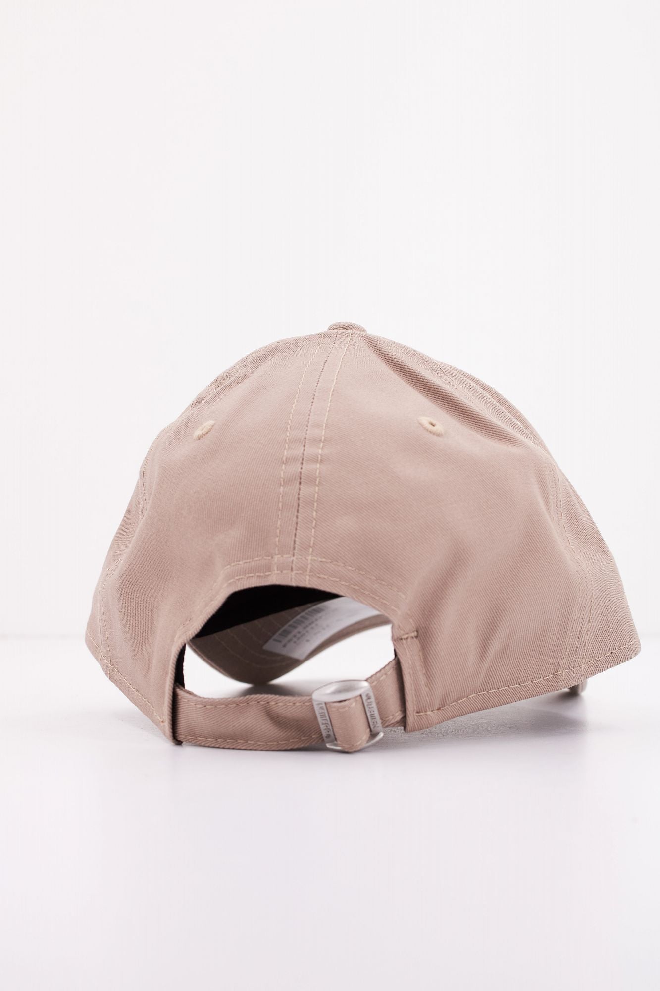 NEW ERA LEAGUE ESSENTIAL 9FORTY en color MARRON (3)