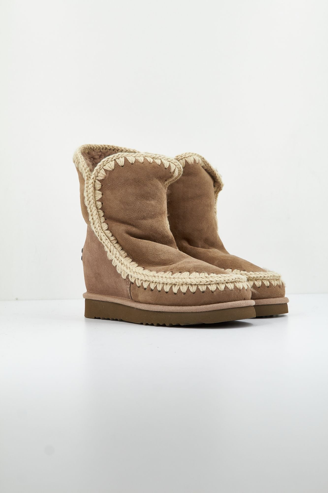 MOU FW121049A en color MARRON CLARO (2)