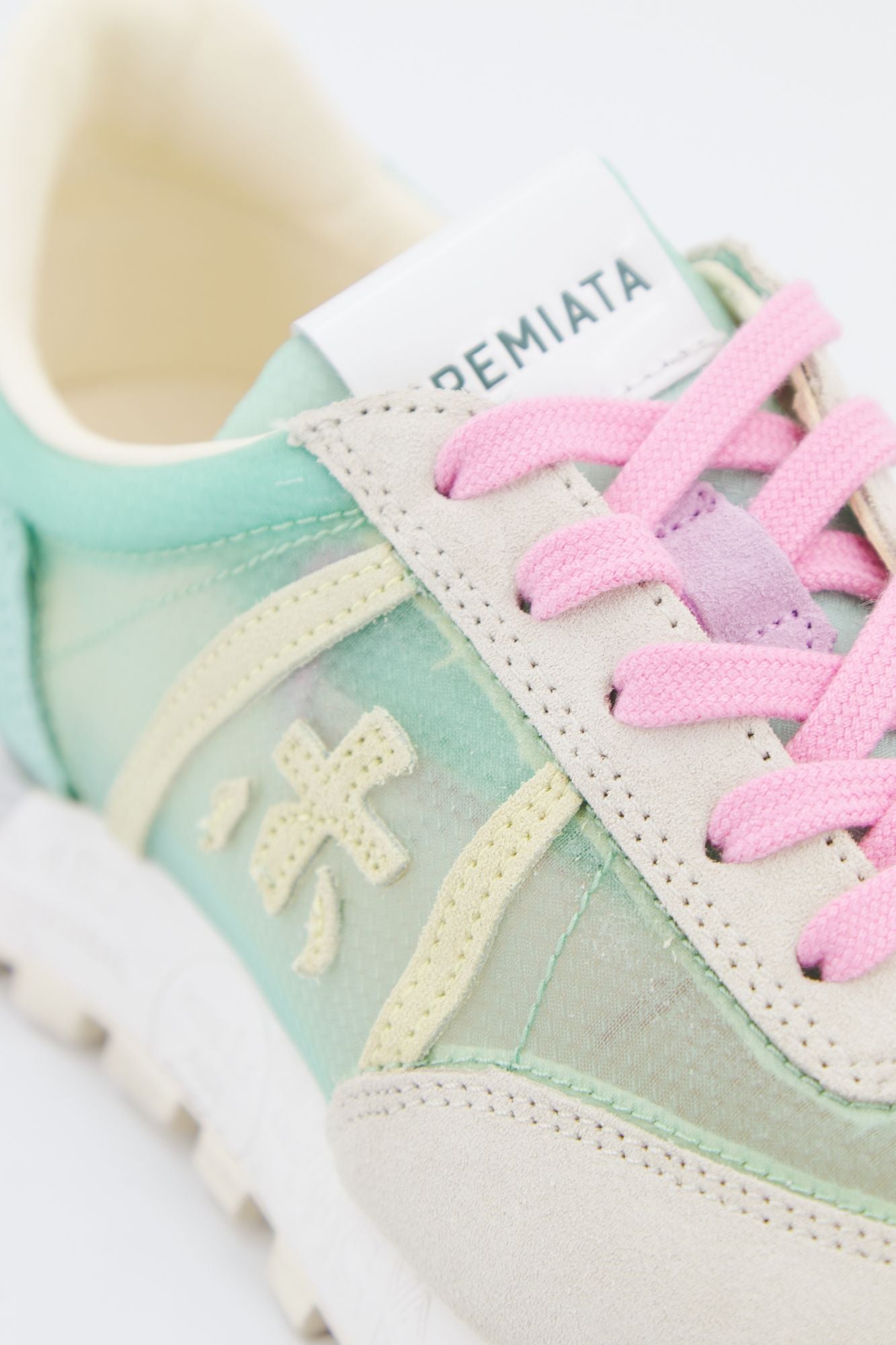PREMIATA JOHNLOWD 6218 en color BEIS (4)
