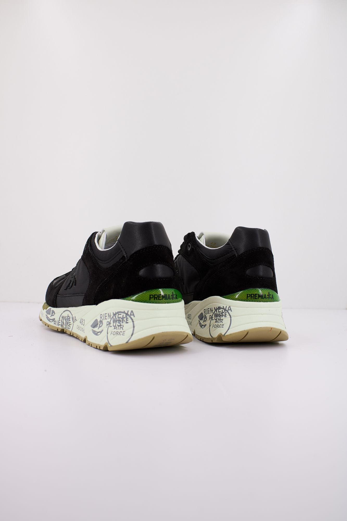 PREMIATA MASE 6624  en color NEGRO (3)