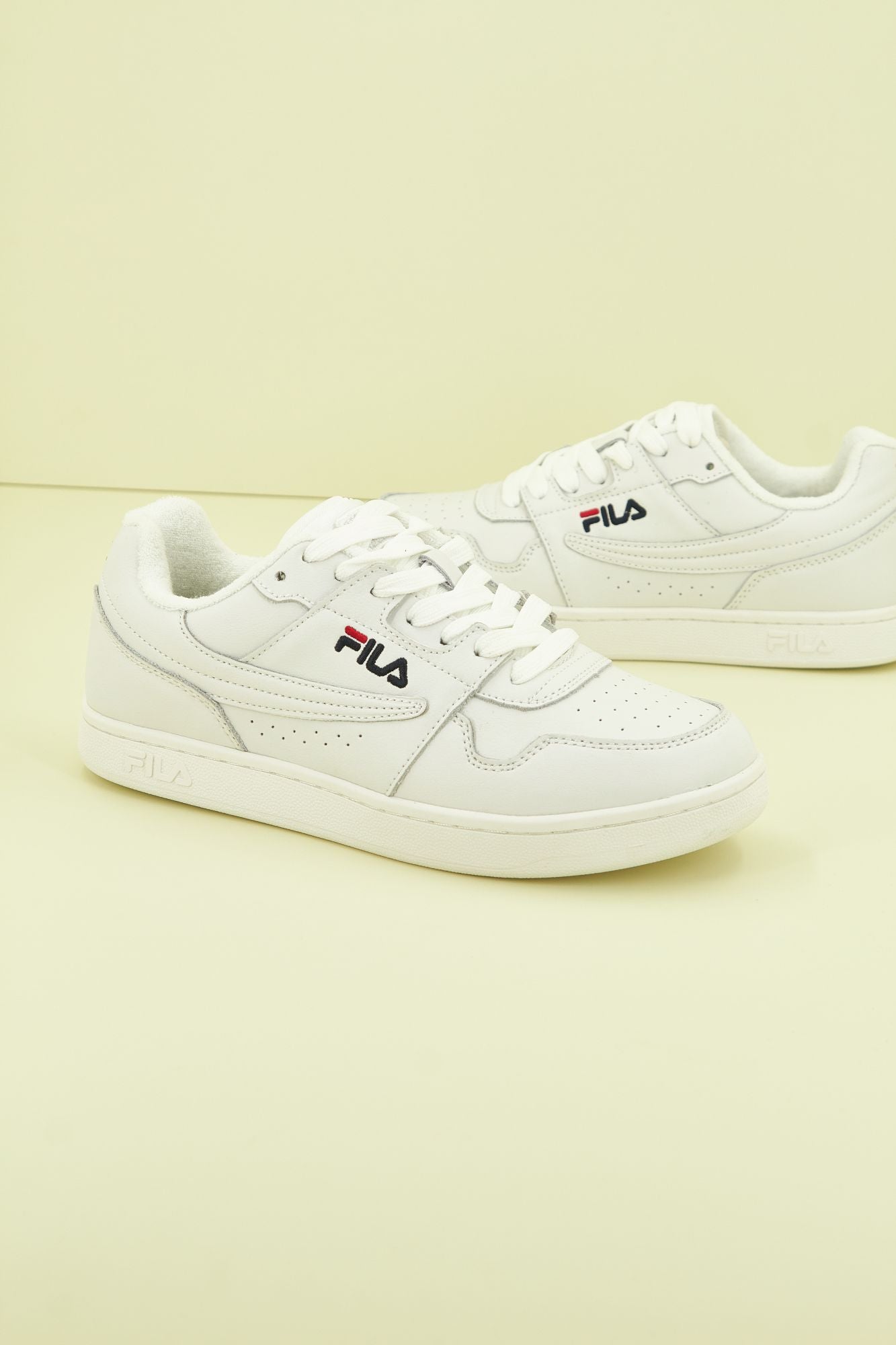FILA ARCADE L wmn en color BLANCO (1)