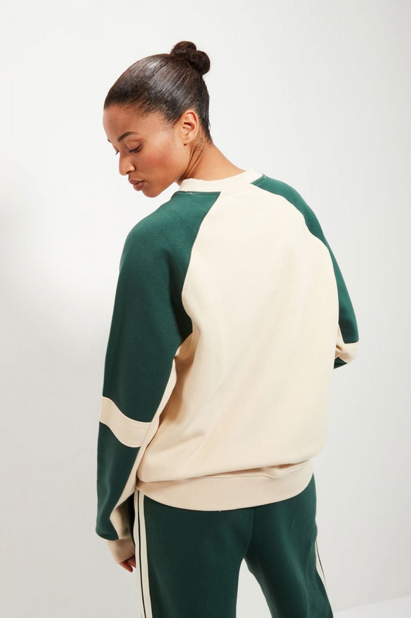 ELLESSE NORINA SWEATSHIRT en color BLANCO (2)