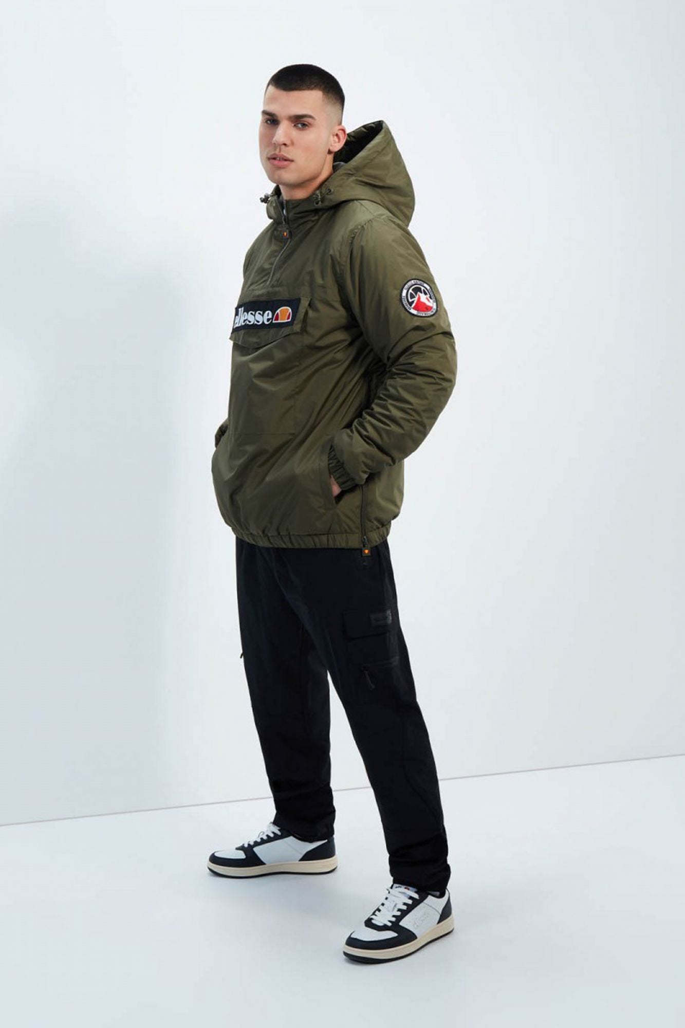 ELLESSE MONTERINI OH JACKET en color VERDE (2)