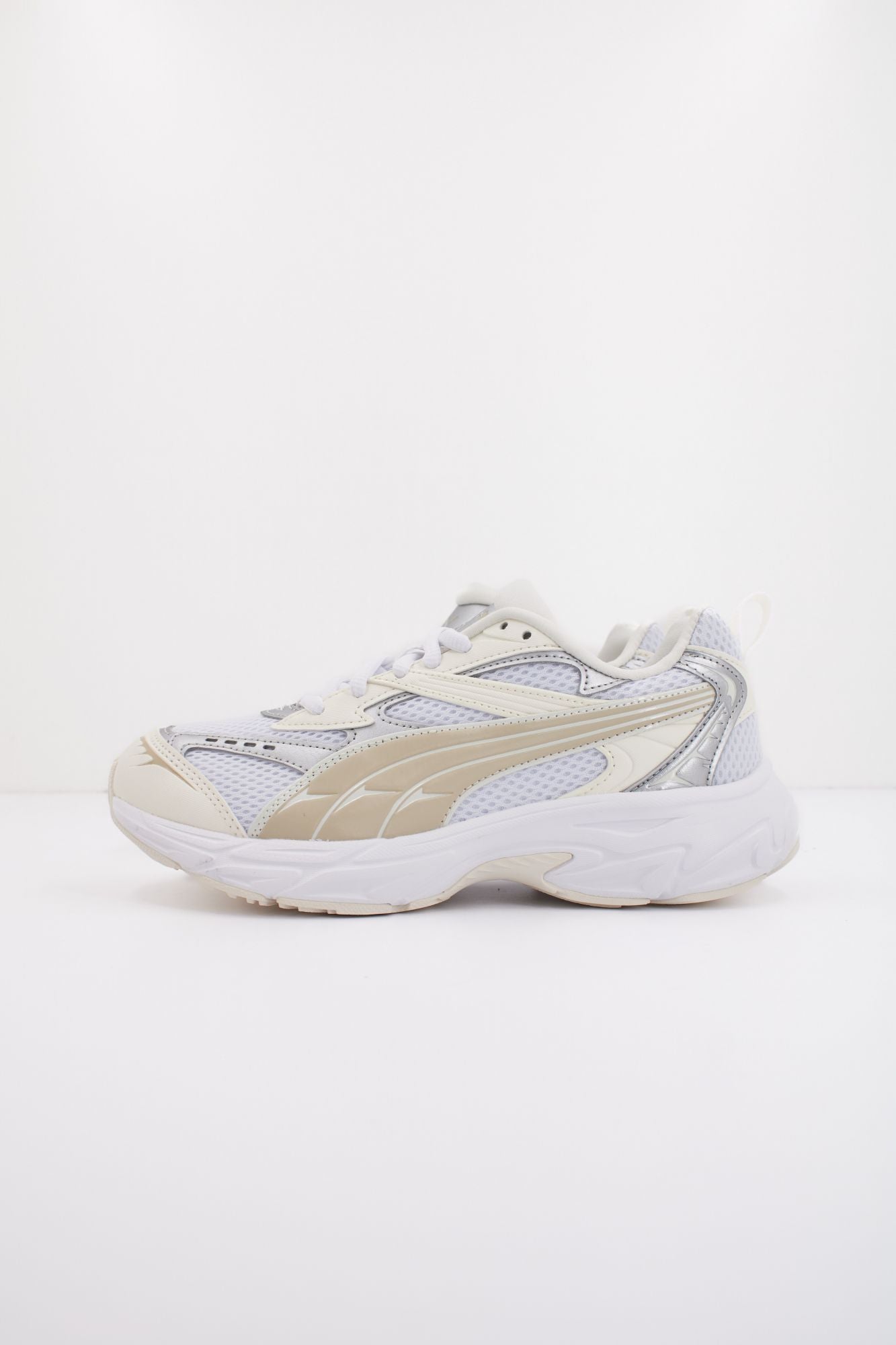 PUMA PUMA MORPHIC METALLIC WNS en color BEIS (1)