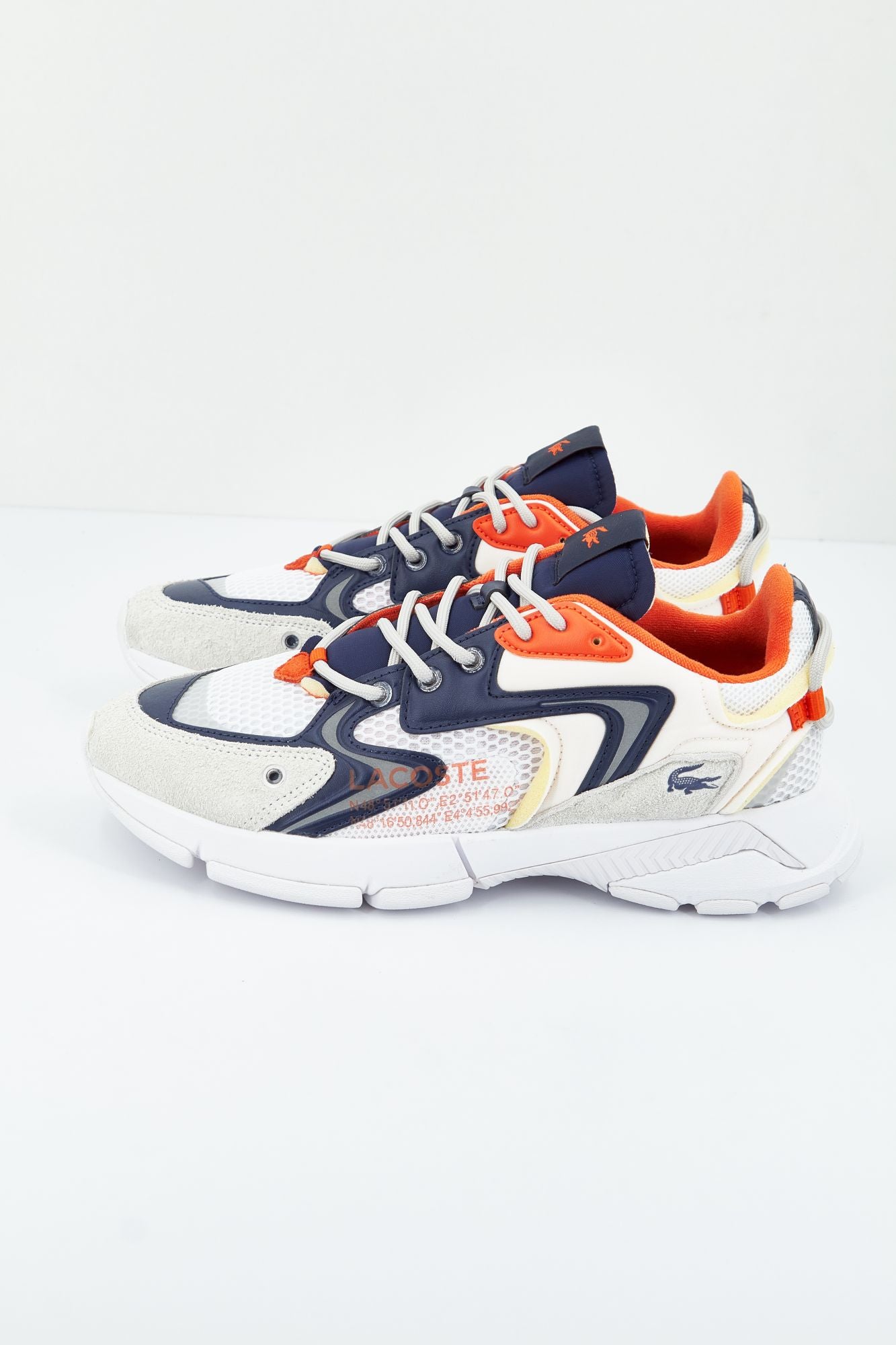 LACOSTE L003 NEO 223 1 SMA en color BEIS (2)