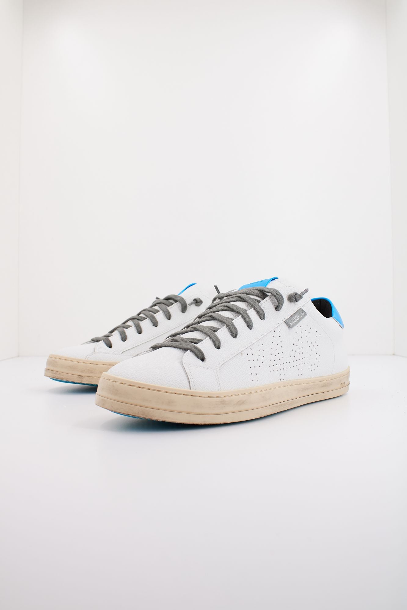 P448  F23JOHN en color BLANCO (2)