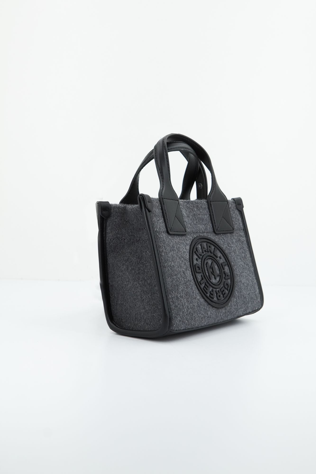 KARL LAGERFELD  K/SKUARE SM TOTE FELT en color GRIS (4)