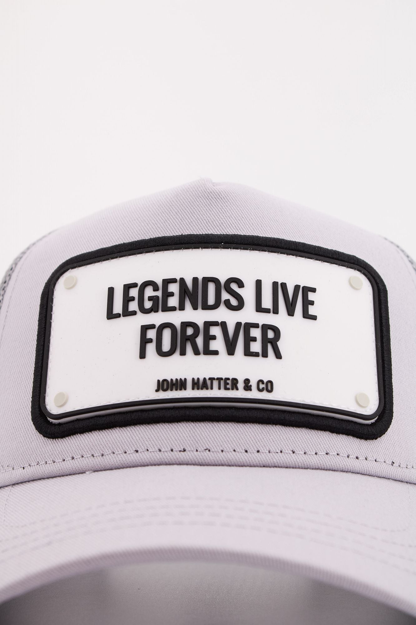 JOHN HATTER CO  LEGENDS LIVE FOREVER en color GRIS (4)