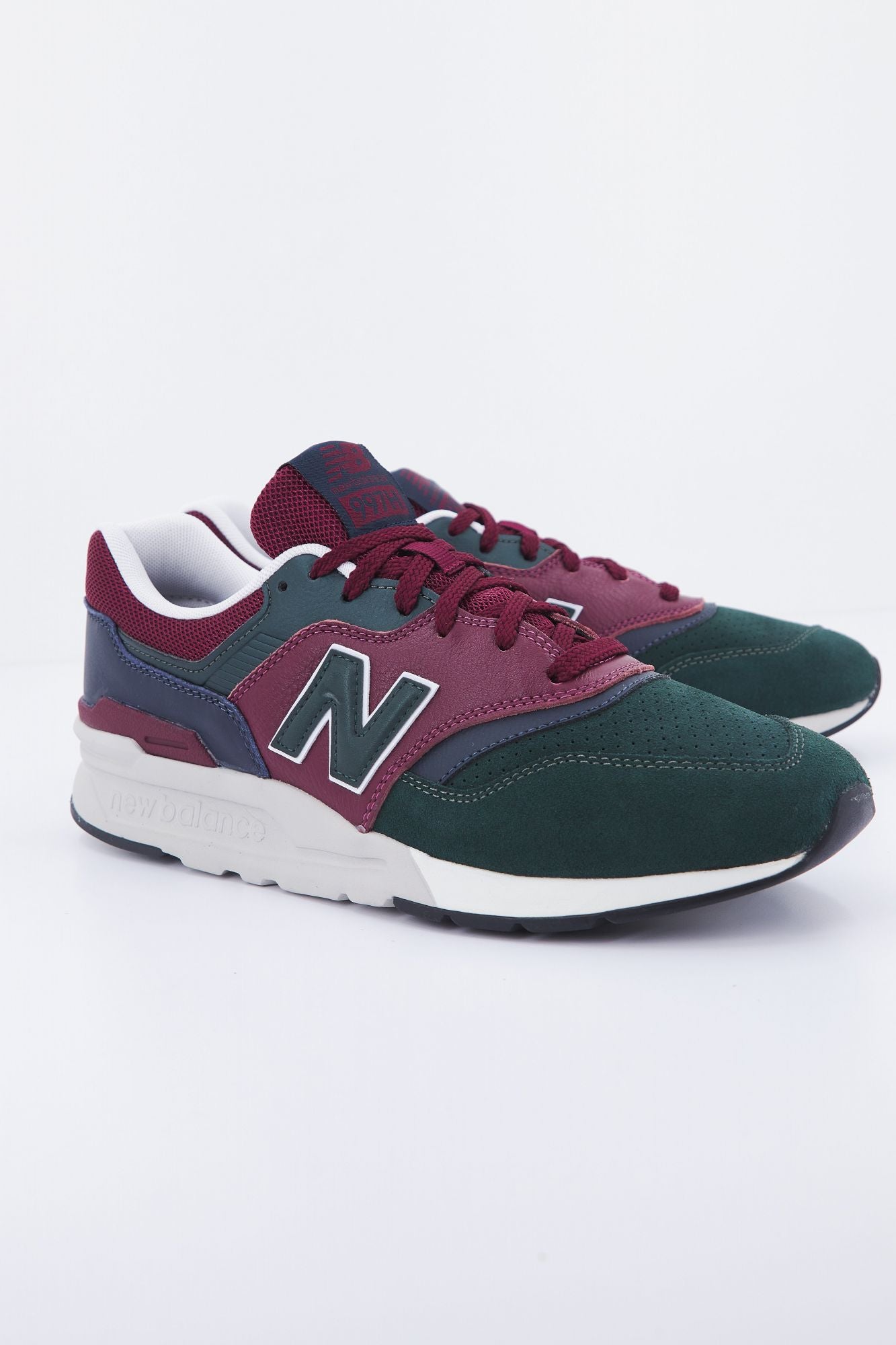 NEW BALANCE CM997 HWA  en color MULTICOLOR (1)