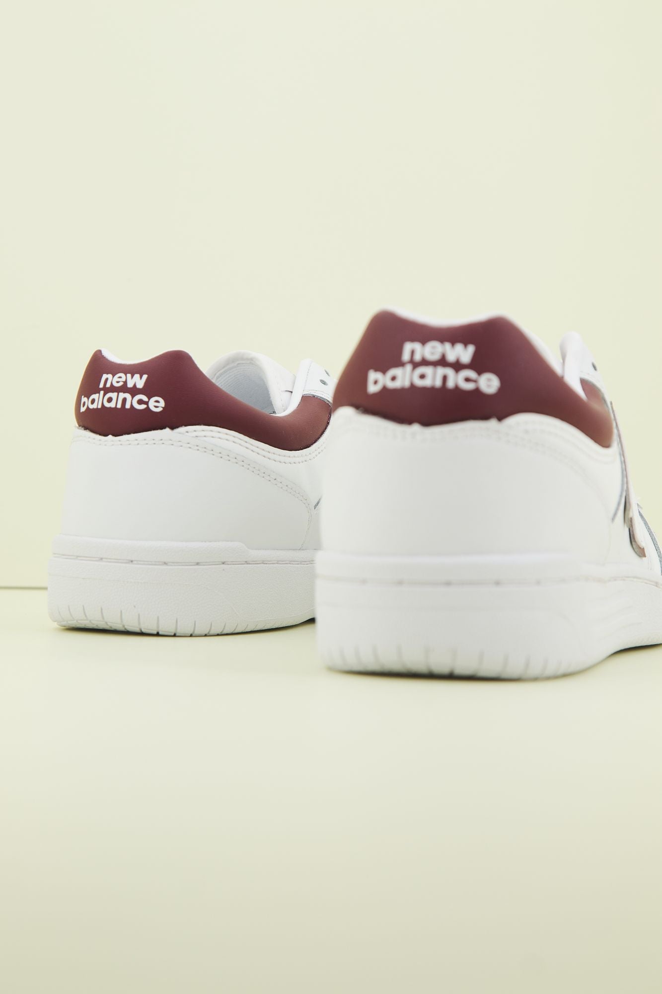 NEW BALANCE BB480 LDB en color BLANCO (3)