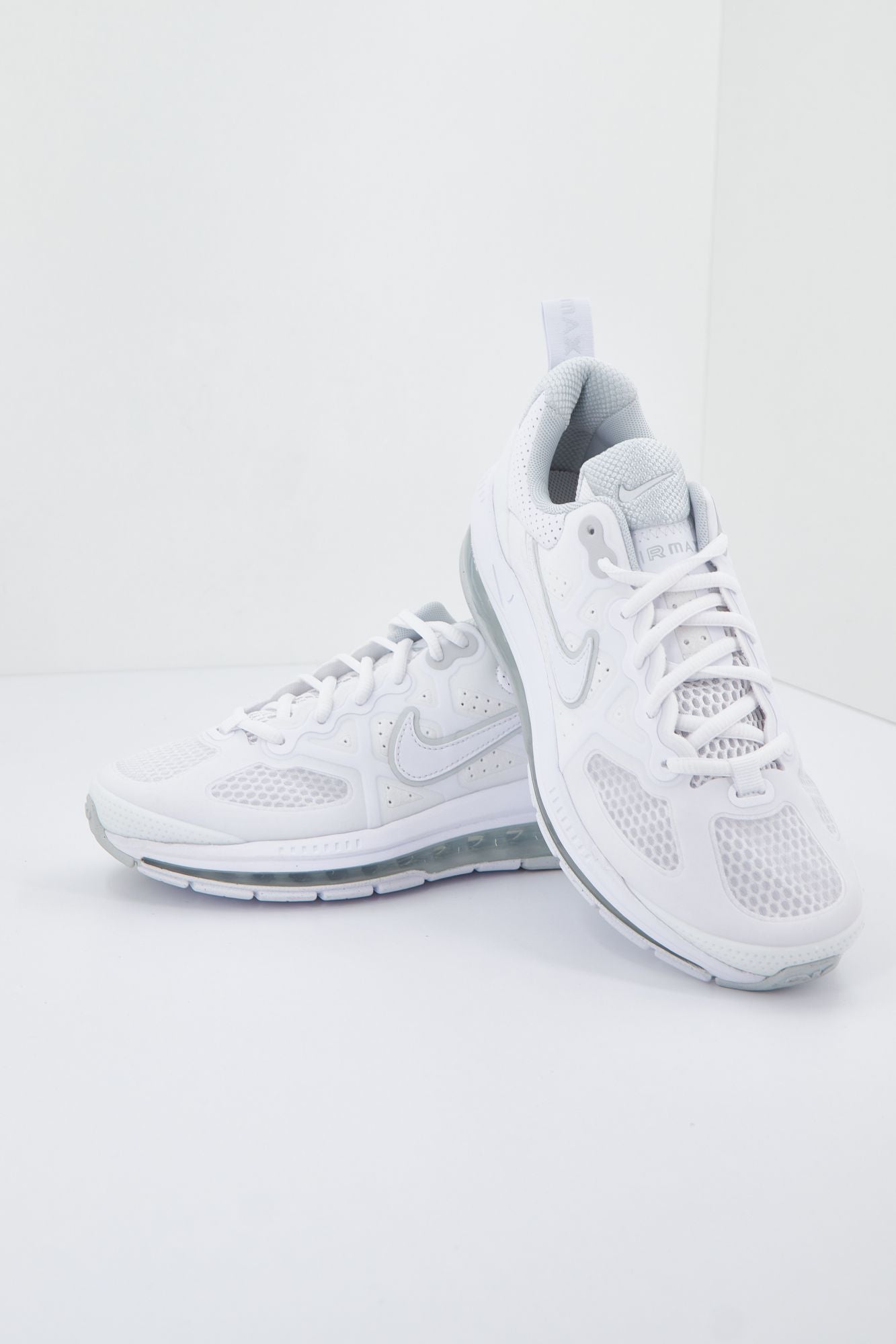 NIKE CZ1645 en color BLANCO (2)