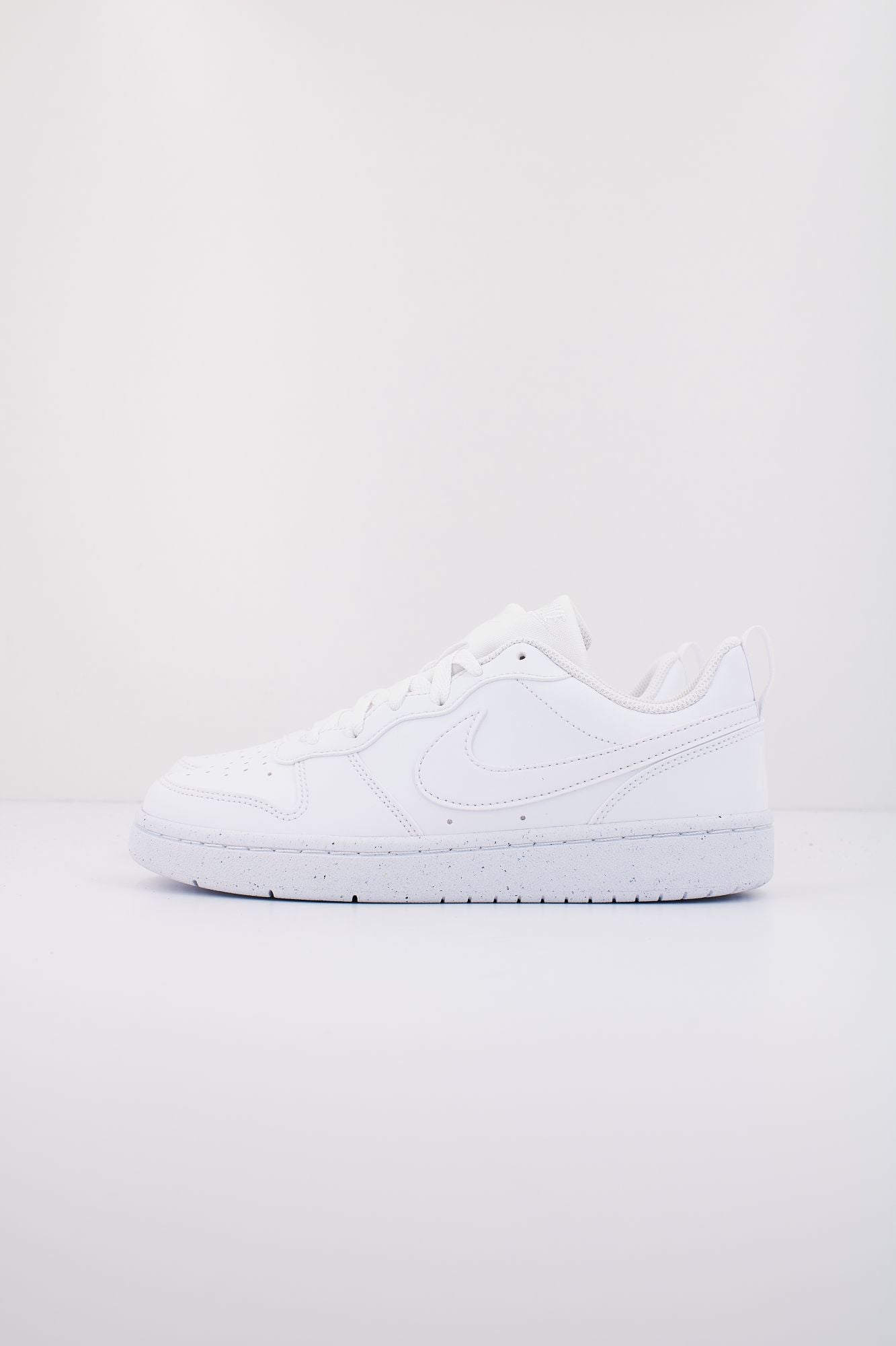 NIKE COURT BOROUGH LOW RECRA en color BLANCO (1)