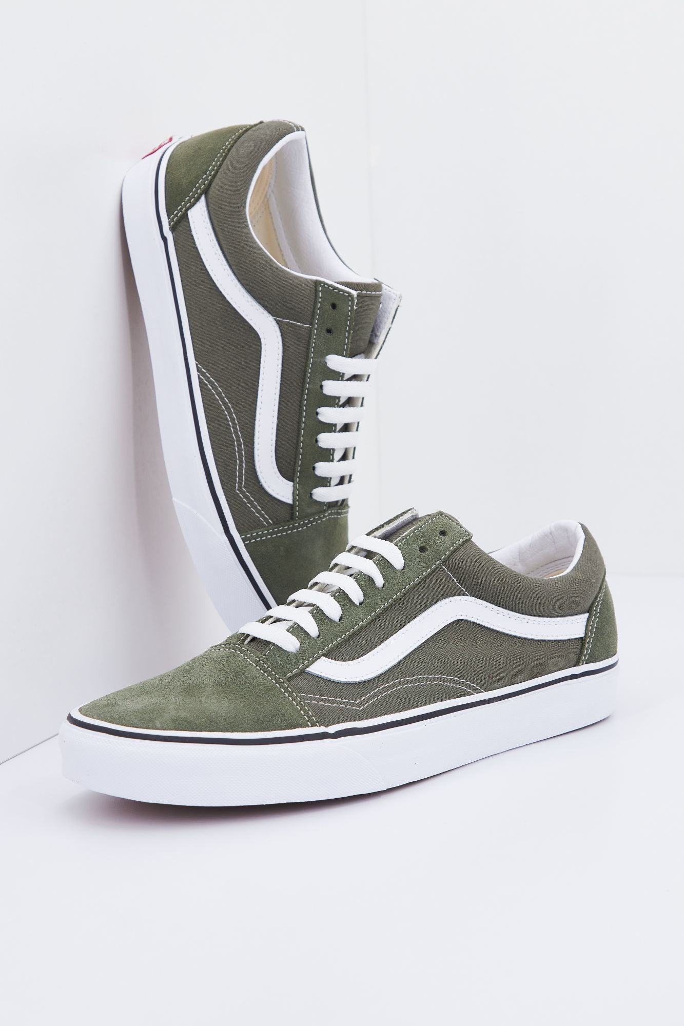 VANS UA OLD SKOOL en color VERDE (1)