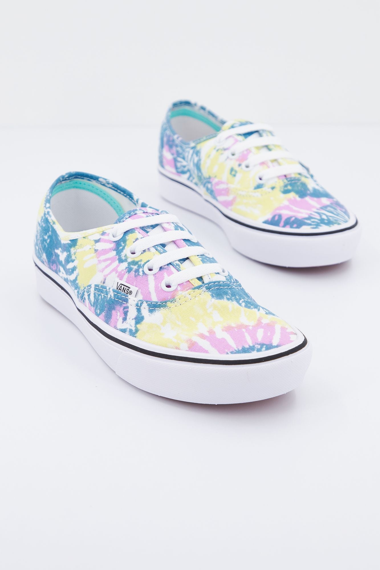 VANS UA COMFYCUSH AUTHENTIC en color MULTICOLOR (2)