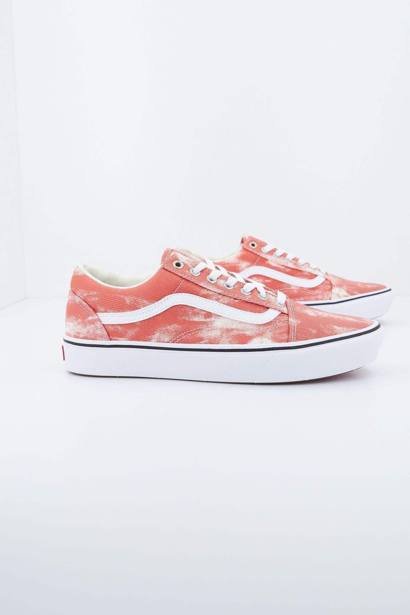 VANS UA COMFYCUSH OLD S en color ROSA (2)