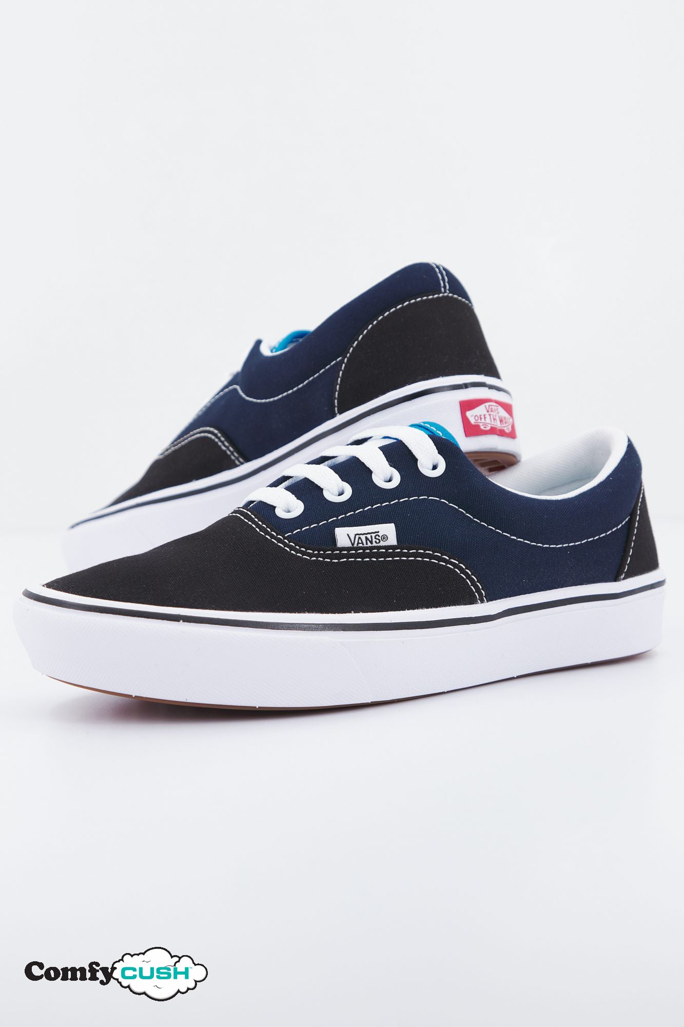 VANS UA COMFYCUSH ERA en color NEGRO (1)