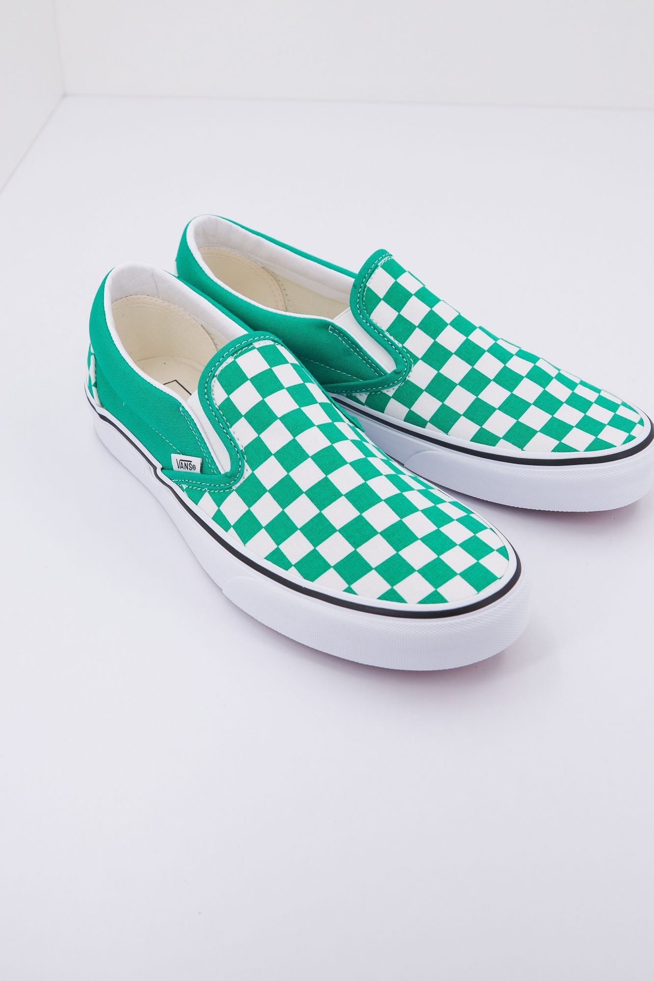 VANS  CLASSIC SLIP-ON  en color VERDE (3)