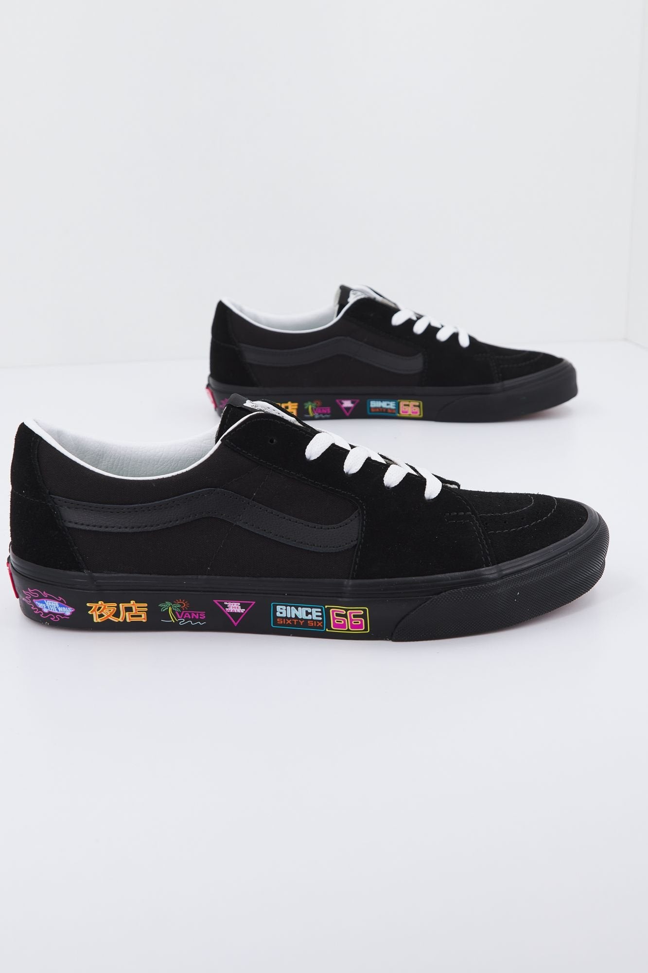 1000076718