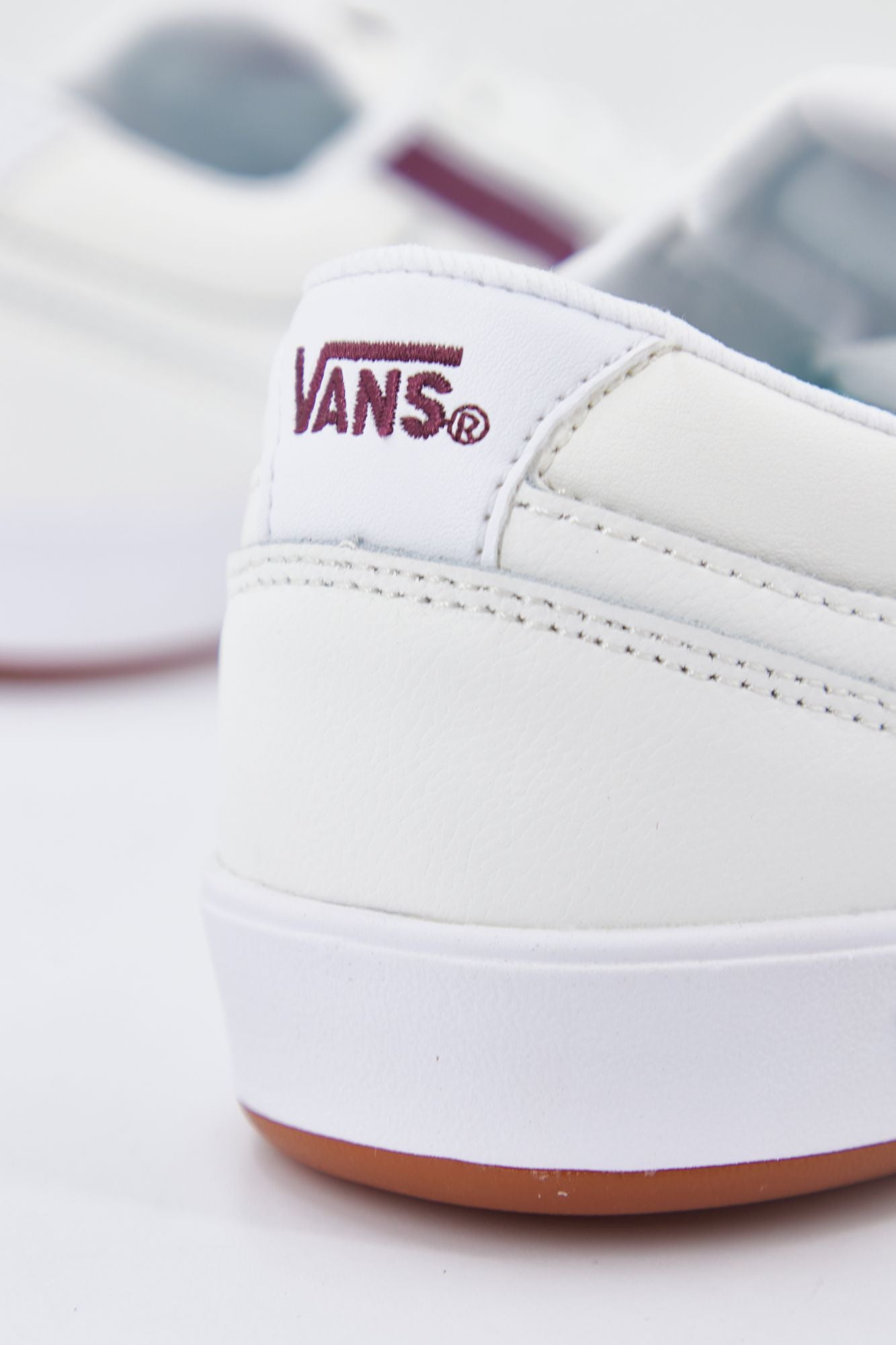 VANS UA LOWLAND CC en color BLANCO (4)