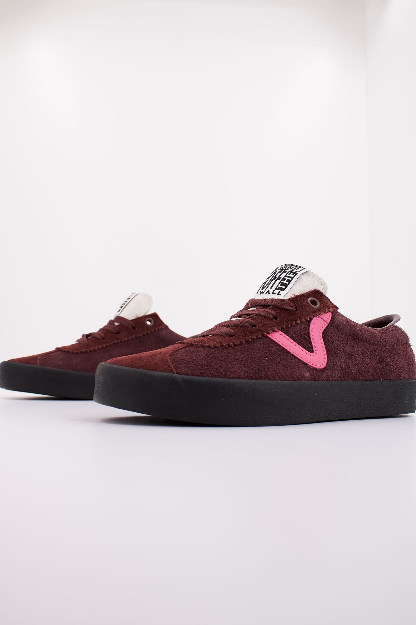 VANS SPORT LOW POP en color BURDEOS (2)