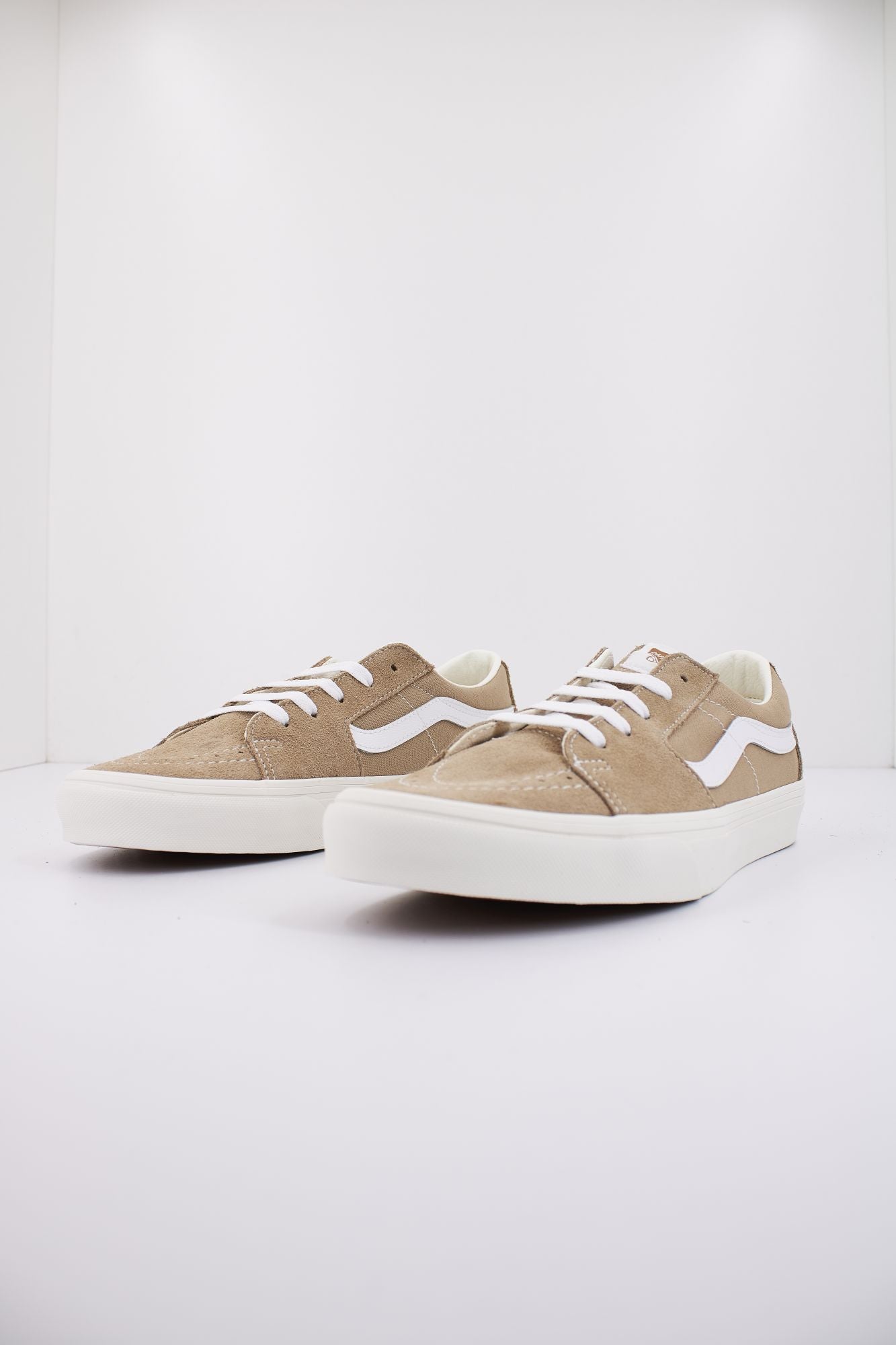VANS SK8-LOW en color BEIS (2)