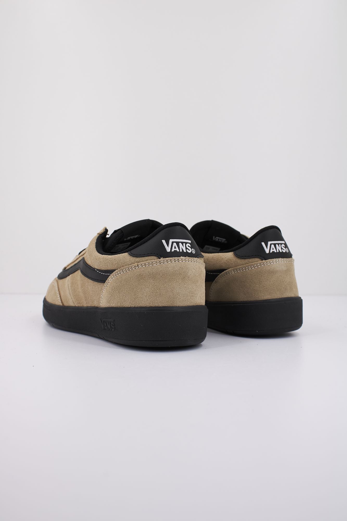 VANS CRUZE TOO CC en color BEIS (3)