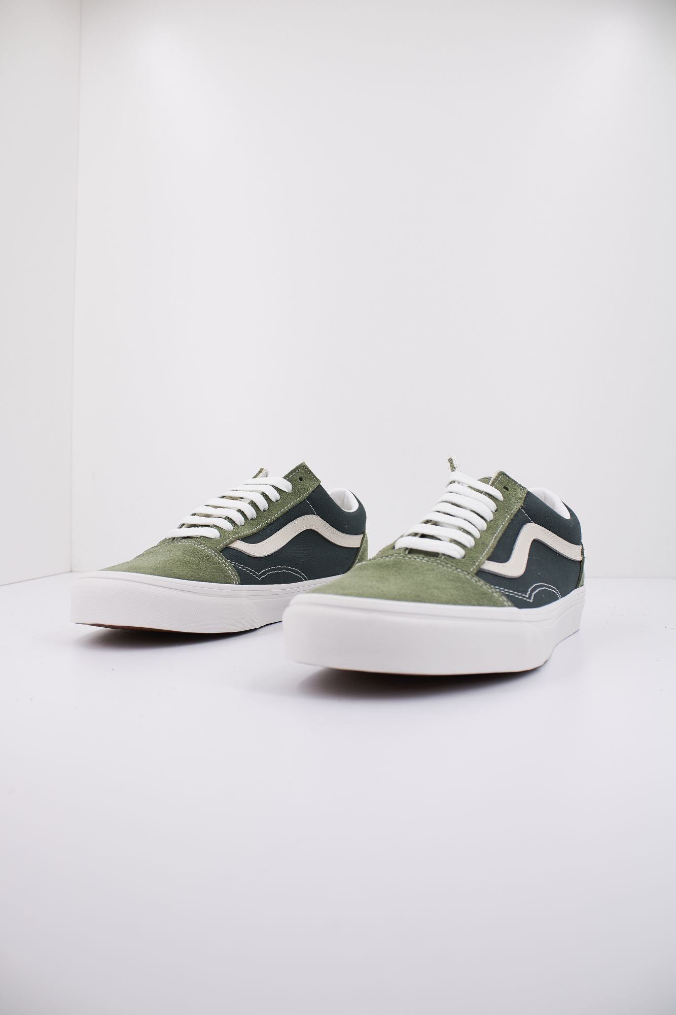 VANS OLD SKOOL en color VERDE (2)
