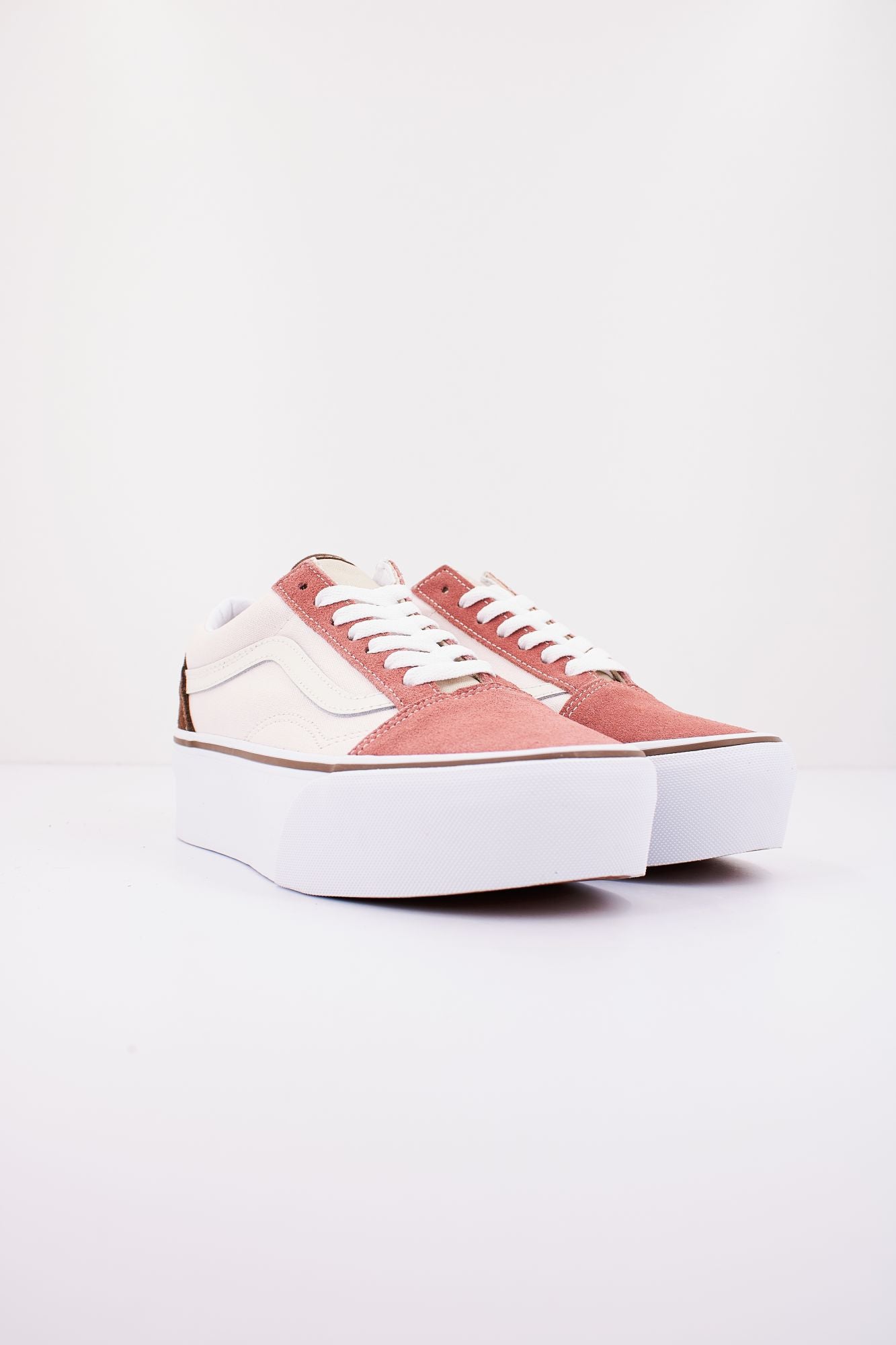 VANS OLD SKOOL STACKFORM en color ROSA (2)