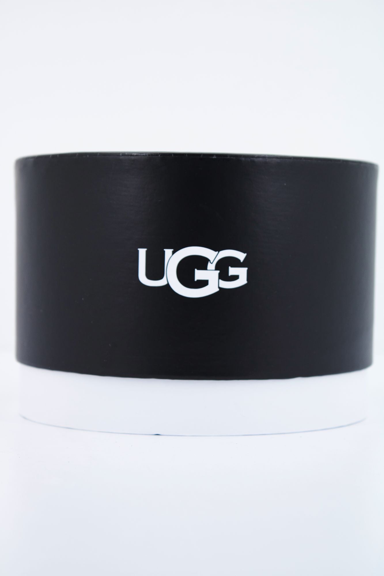 UGG W EMBROIDERED LOGO EARMUFF en color MARRON (4)